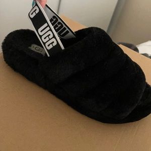 UGG SLIDES